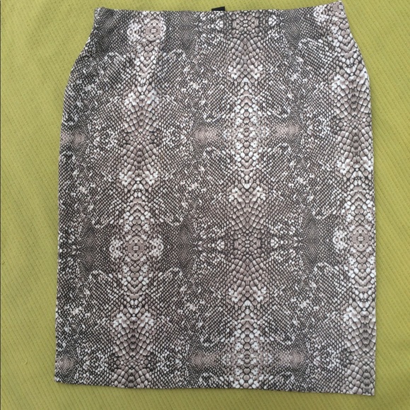 Alfani snake print skirt - Picture 2 of 3